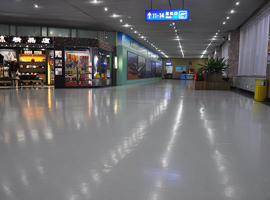 固化地坪是打造堅(jiān)硬耐磨地面的秘訣